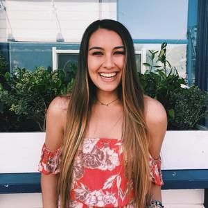 Meet your Posher, Alyssa